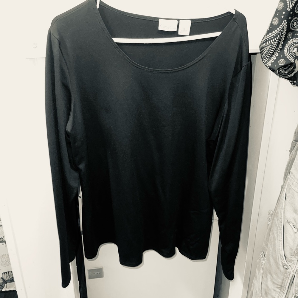 Kim Rogers Black Long Sleeve Scoop Neck Tee